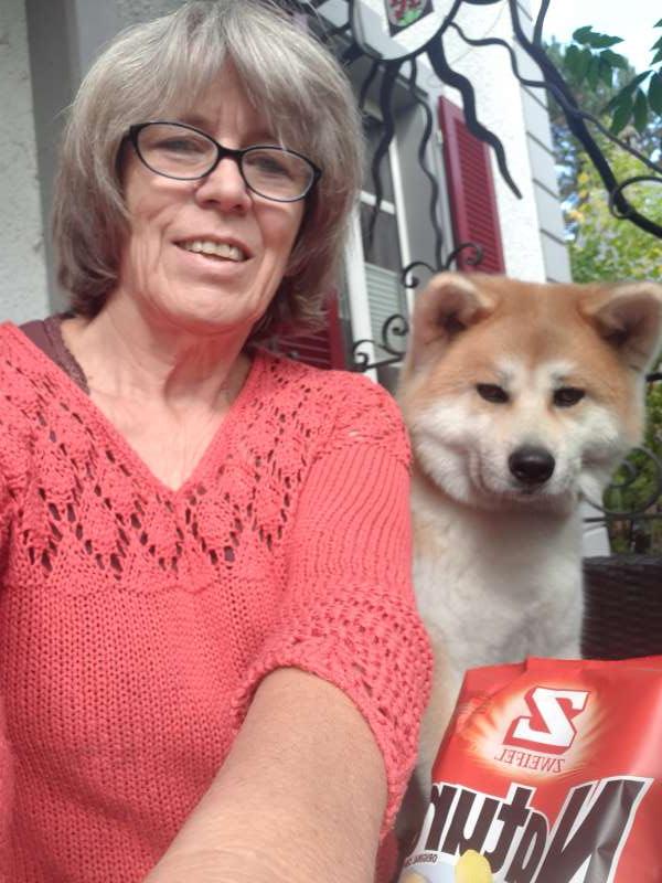 Irene.H., Balkon in Murten