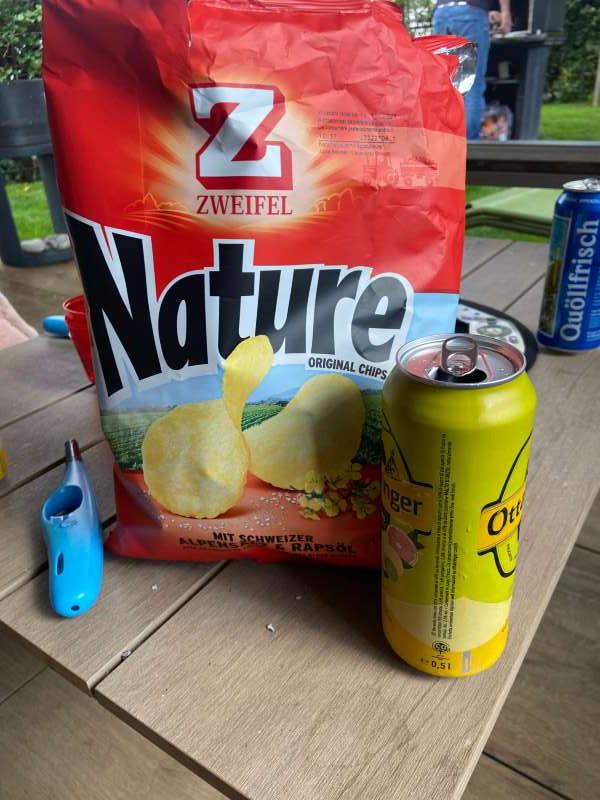 Janine.F., Montlingen