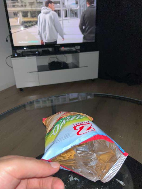 Damiano.B., Auf der couch