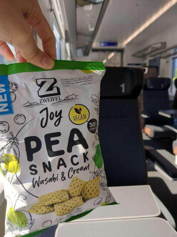 Audrey.W., Spiez mit Snack