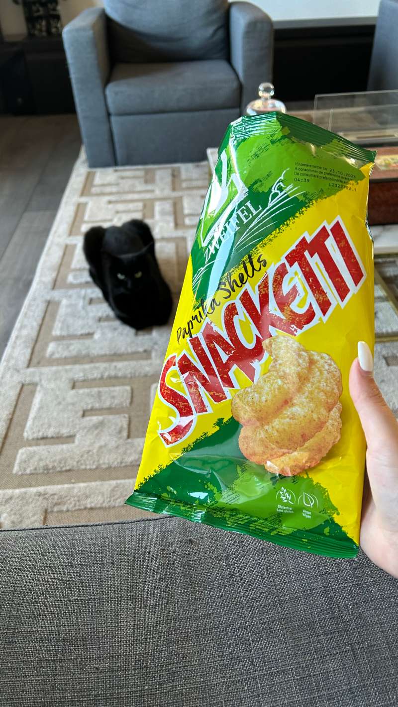 Valentine.M., A la maison