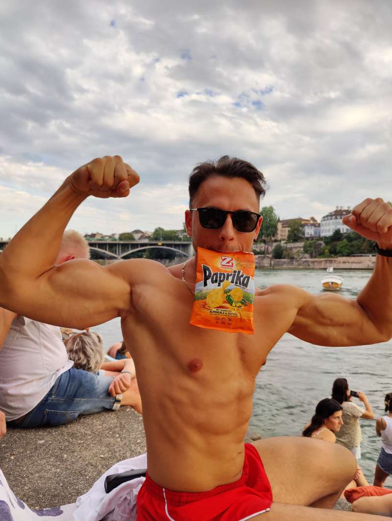 Dominik.G., Basel Rheinufer