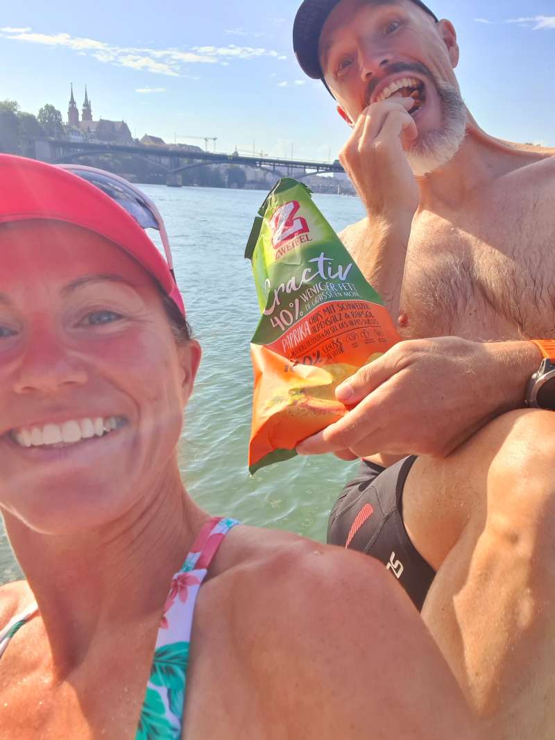 Wiebke.G., Basel direkt auf dem Stein in Rhein