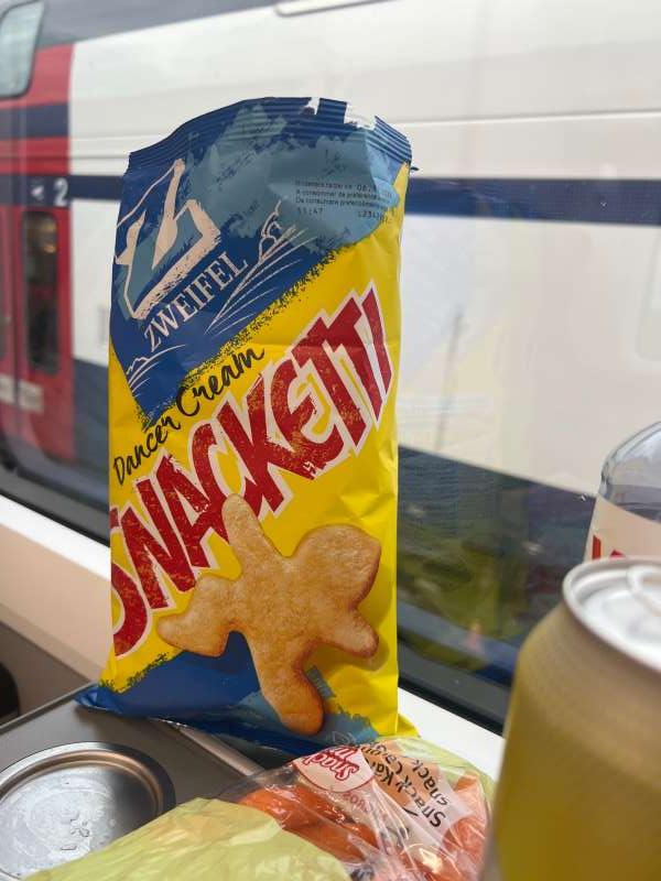 Samira.F., Im Zug von St.Gallen nach Luzern