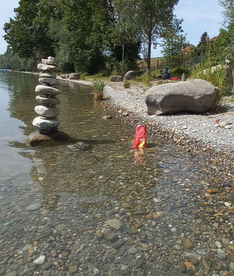 Sabina.J., Am Rhein , Laag Dörflingen