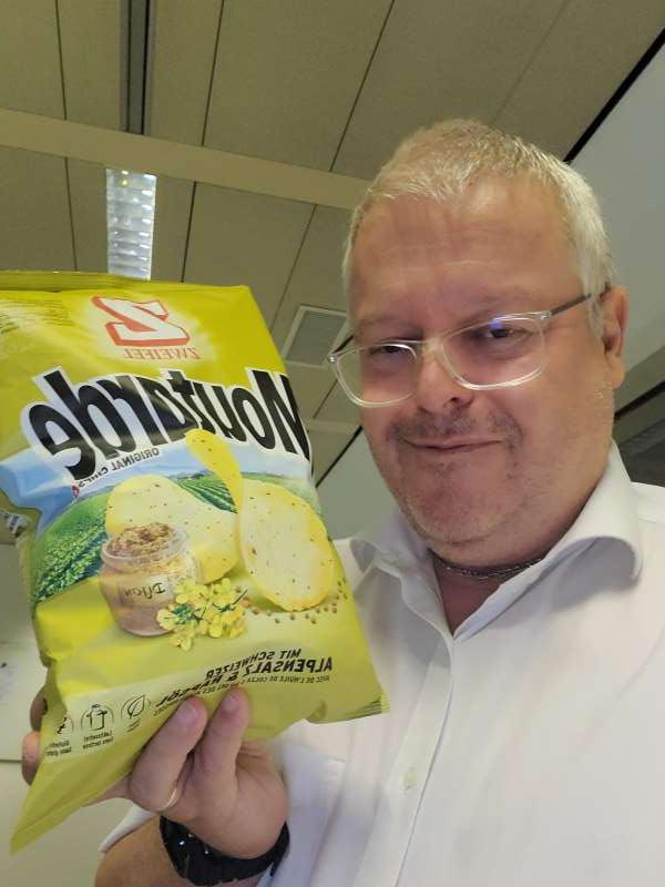 Pascal.B., Carouge à mon travail.