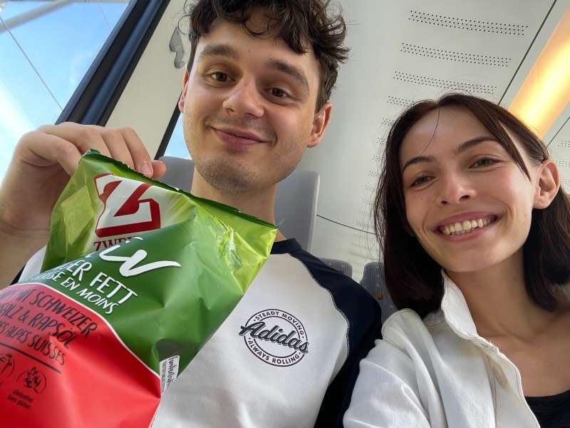 Ariane.F., im Panoramazug nach Fiesch