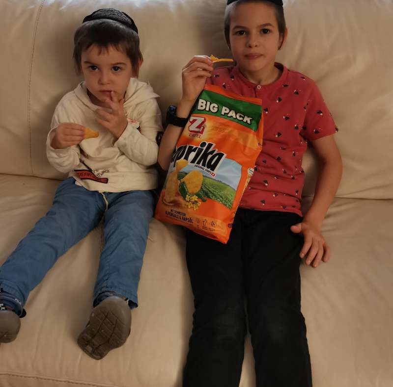 Ruslan.T., Sofa zuhause