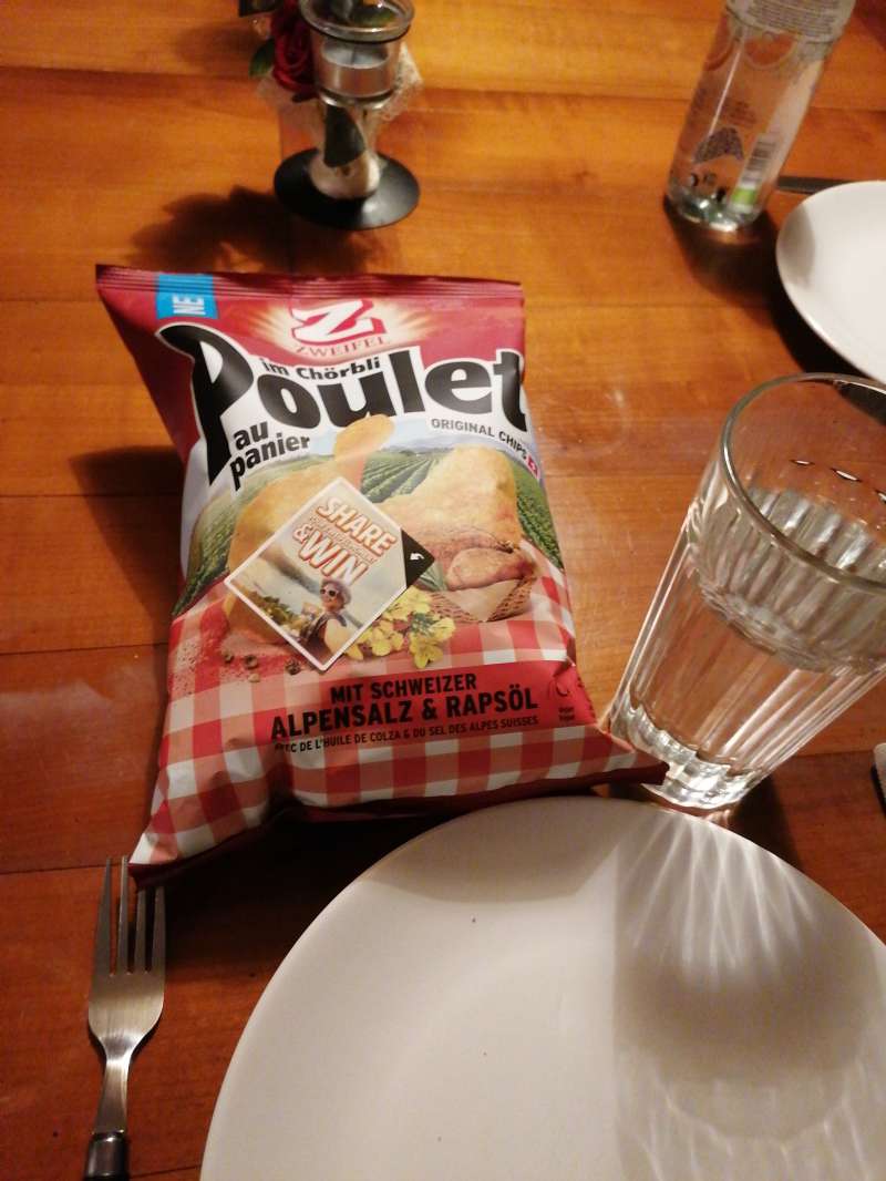 Jenny.P., À la maison