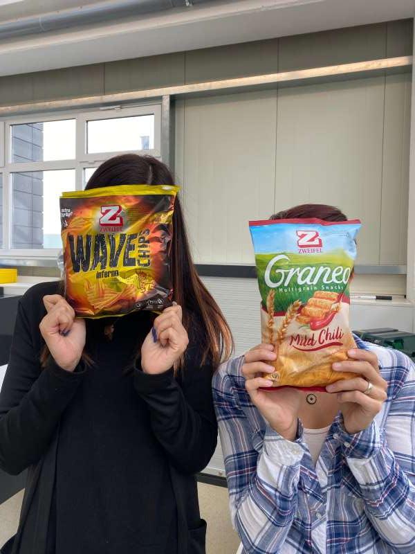 Ramona.M., Irrenanstalt