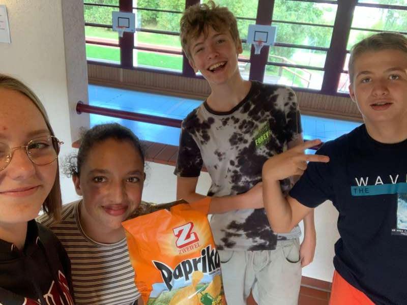 Cristina.D., Schulhaus hittnau